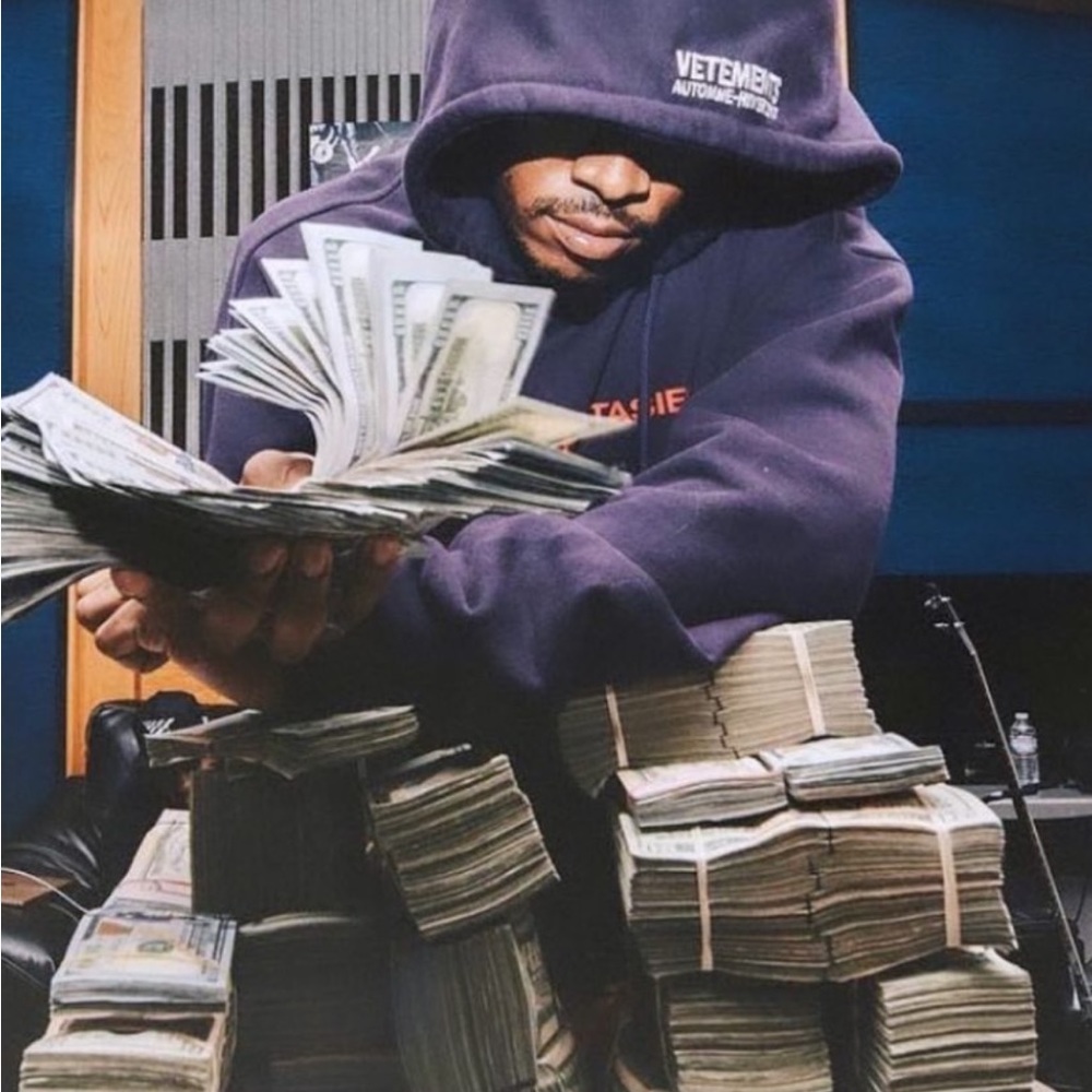 Meet your Posher, Bari